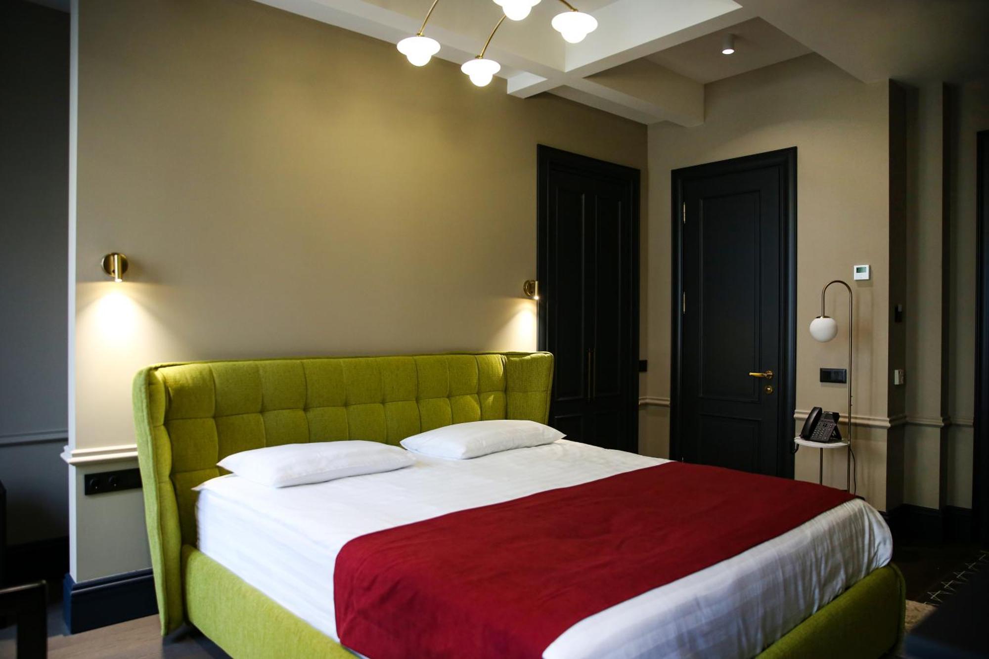 Hotel Retro Batumi Exteriör bild