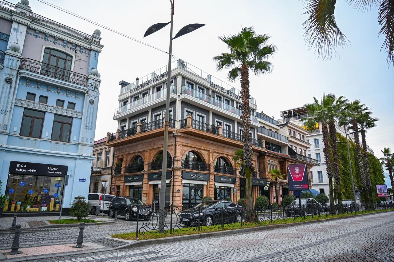 Hotel Retro Batumi Exteriör bild