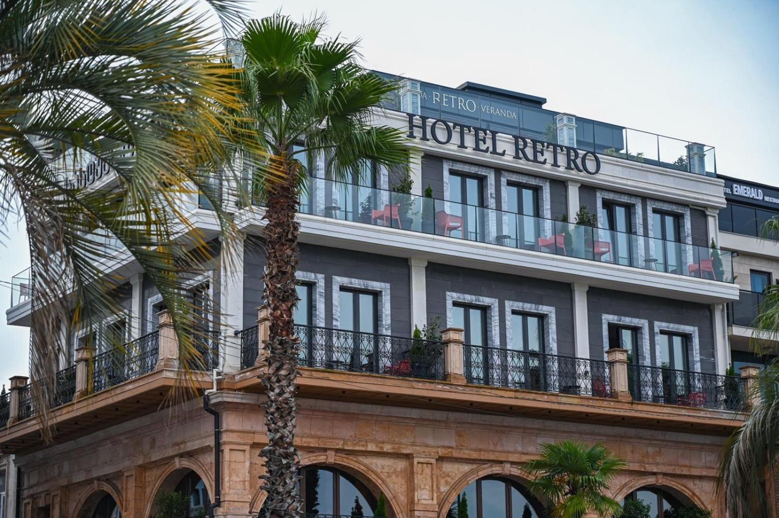 Hotel Retro Batumi Exteriör bild